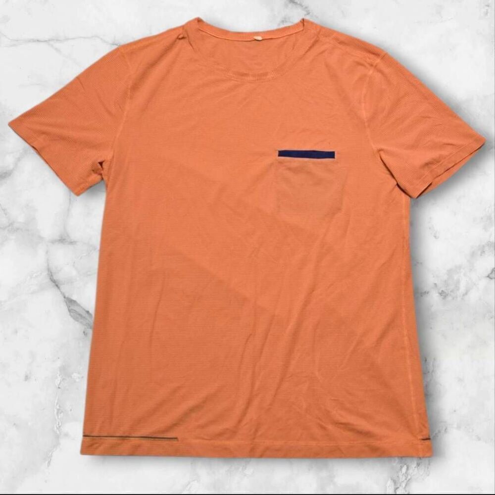Lululemon Mens Orange Medium Short Sleeve Shirt